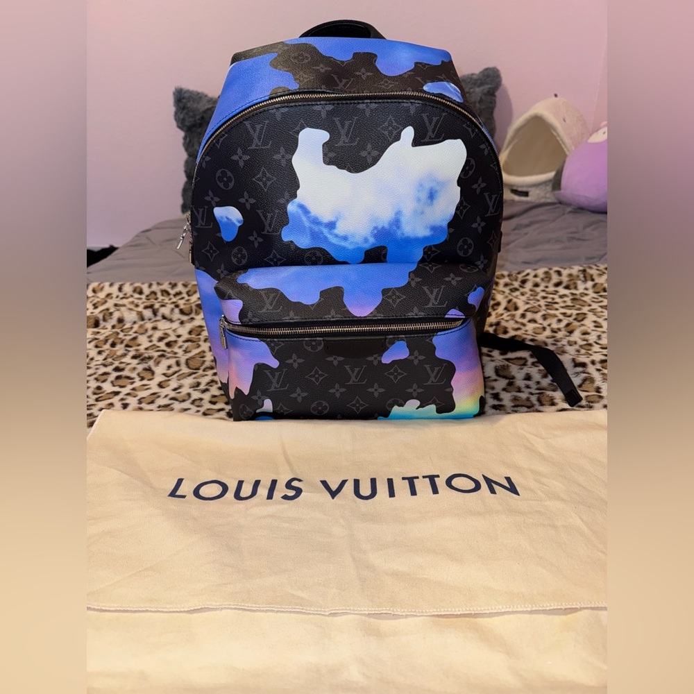 100% AUTHENTIC Louis Vuitton Sunset Discovery Backpack
